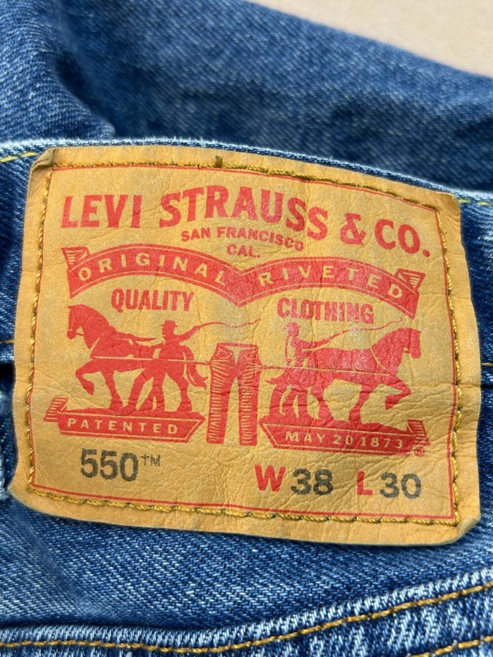Levis 550 Jeans Mens Size 38x30 Blue Denim Relaxed Fit Straight Cotton 100%